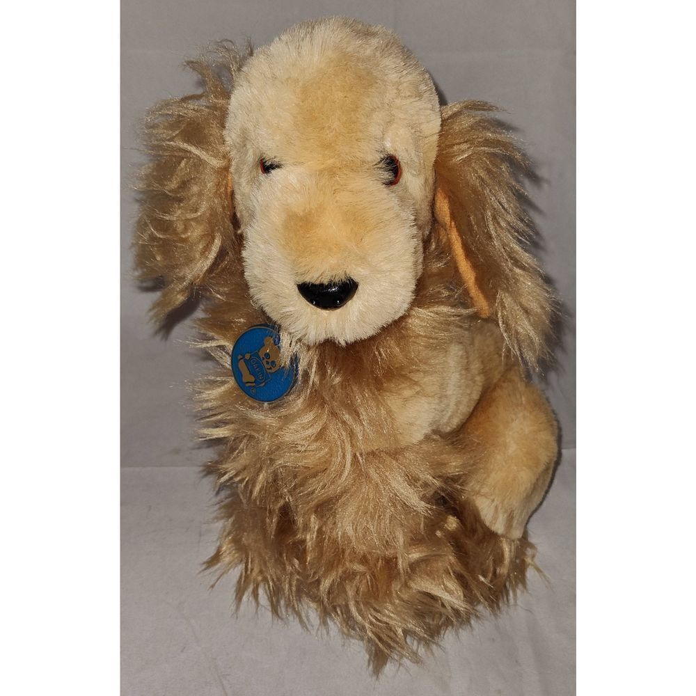 Vintage 1986 DAKIN Cocker Spaniel plush stuffed animal. 10" tall. Realistic.